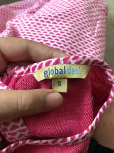 This Doesn’t Fit Me Now. But It Is New. Wore 1time Only.