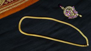 Glod Plated Thick Necklace With Pendant