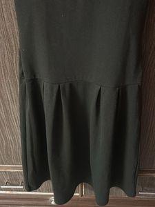 Simple Black Sleeveless Dress