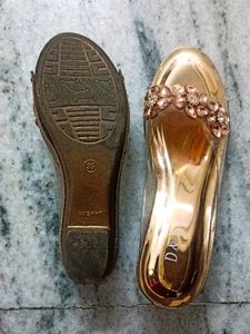 D &amp; Y Heel SANDALS FOR WOMEN AND GIRLS ♥️
