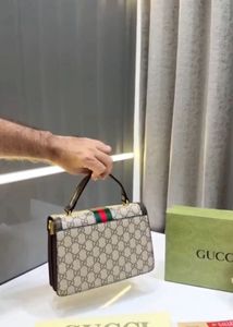GUCCI Beige Premium Leather Handbag