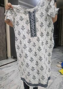 2 comboo White Floral Kurta