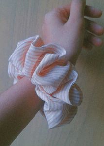 Set Of 3 Scrunchies + 🎁