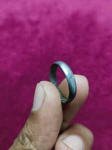 Horse naal iron ring
