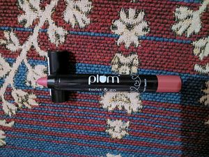 30 OffPlum Twist &amp; Go Matte Lipstick Wit Ceramides