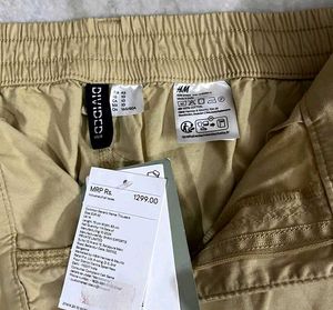 H&amp;M UNISEX LIGHT KHAKI WIDE LEG CARGO PANTS