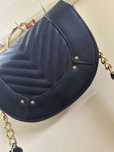 Chic Black Crossbody Bag
