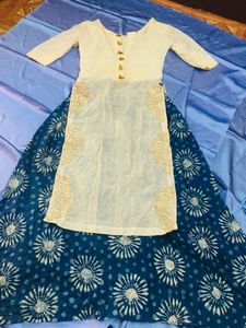 Off White With Navy Blue Printed Kurta