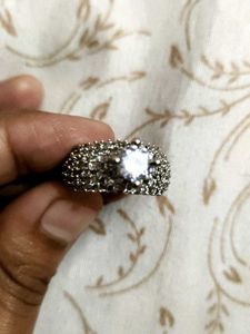 Sparkling Silver Ring