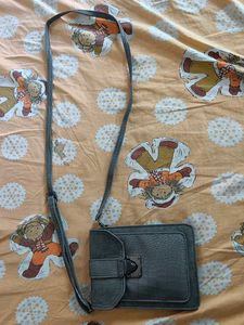 Small Mobile Slingbag