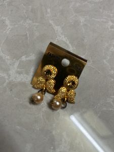 4 Earrings Combo