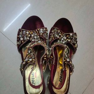 Embellished Maroon Flats