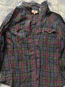 Levi&#39;s Plaid Shirt