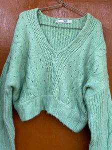 Sale!!  Korean V Neck Cropped Sweater