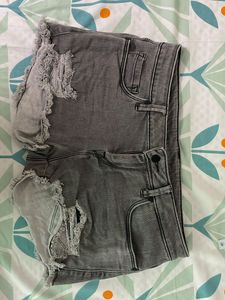 Here&Now Shorts