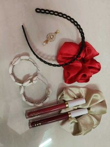 MYGLAMM Lipstick 2 , 1 Earrings