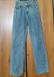 Urbanic Jeans High Waist, Fit 24/26, Brand New