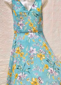 Sera Brand Floral Dress Small Size 30 Inches