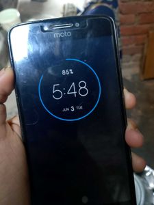 Motorola E4 Plus (3/32)