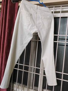 SUGR Mid Rise Stretchable Skinny Jeans Size 32