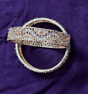Jarkan bangles