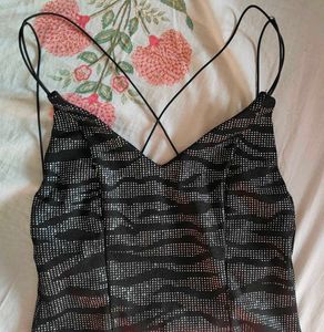 SET OF 3 GOING OUT TOPS