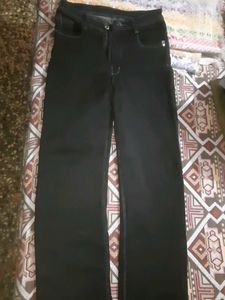 Black jeans for a pretty girls 🌹