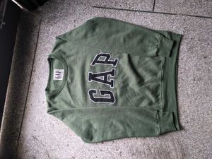 GAP sweatshirt