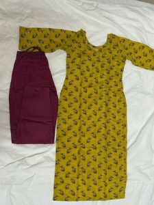 Highly Contrast Paisly Suit