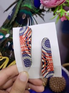 HAIR CLIPS