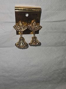 Earings