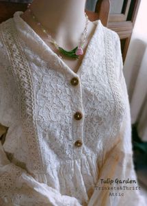 Handcrafted Tulip Flower Beaded Necklace