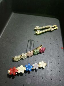 Cute Flower Hair Clips pair of 2 pc