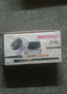 Music Flower Gel Eyeliner