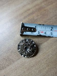 VINTAGE 100% Genuine Clip-on Earrings Pair Of 1