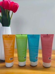 Dot &amp; Key Face Wash