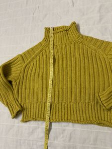 H&amp;M Mustard Knit Crop Sweater