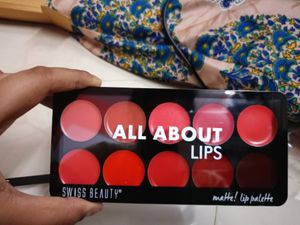 2 Lip Pallate,1 Myglamm Highlighter &amp;  One Liner