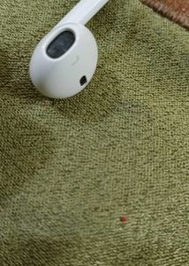 apple earphone