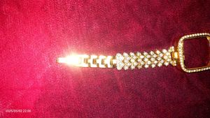 Golden Bracelet With White Jarkan Work❤️❤️