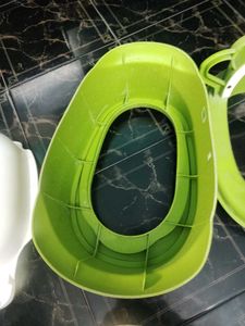 Babyhug Frog Potty Seat