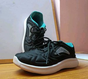 Black & Teal Athletic Sneakers