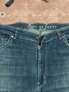 Denim Jeans/ free pullover whitish