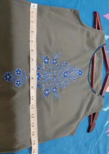 Cutsleeves Embroidered Kurta
