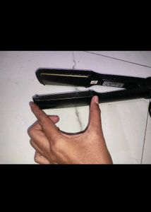 Straightener For Ur Lovely Hair😘
