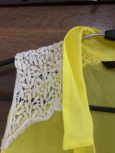 Shirt Blouse With Lace Detailing