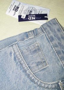 Light Wash High-Waisted Jeans