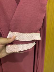 🆕 Mauve Beautiful Abaya