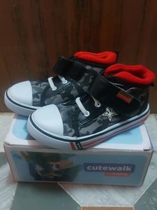 Babyhug Sports And Partywear Shoes