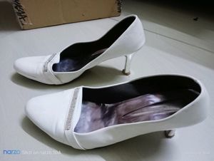 Offer For White Heels